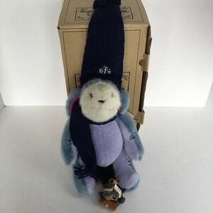 Boyds Collection Pooh Bears‎ Winter Holiday Eeyore with Christmas Ornament